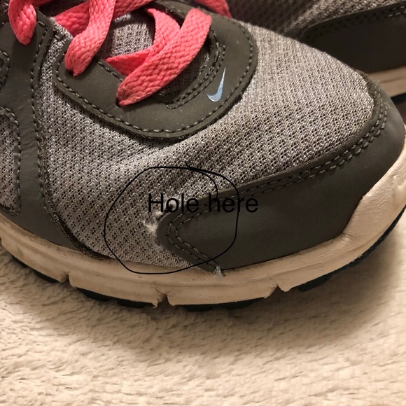 Nike Revolution 2 Women’s Tennis Shoes - Picture 4 of 4